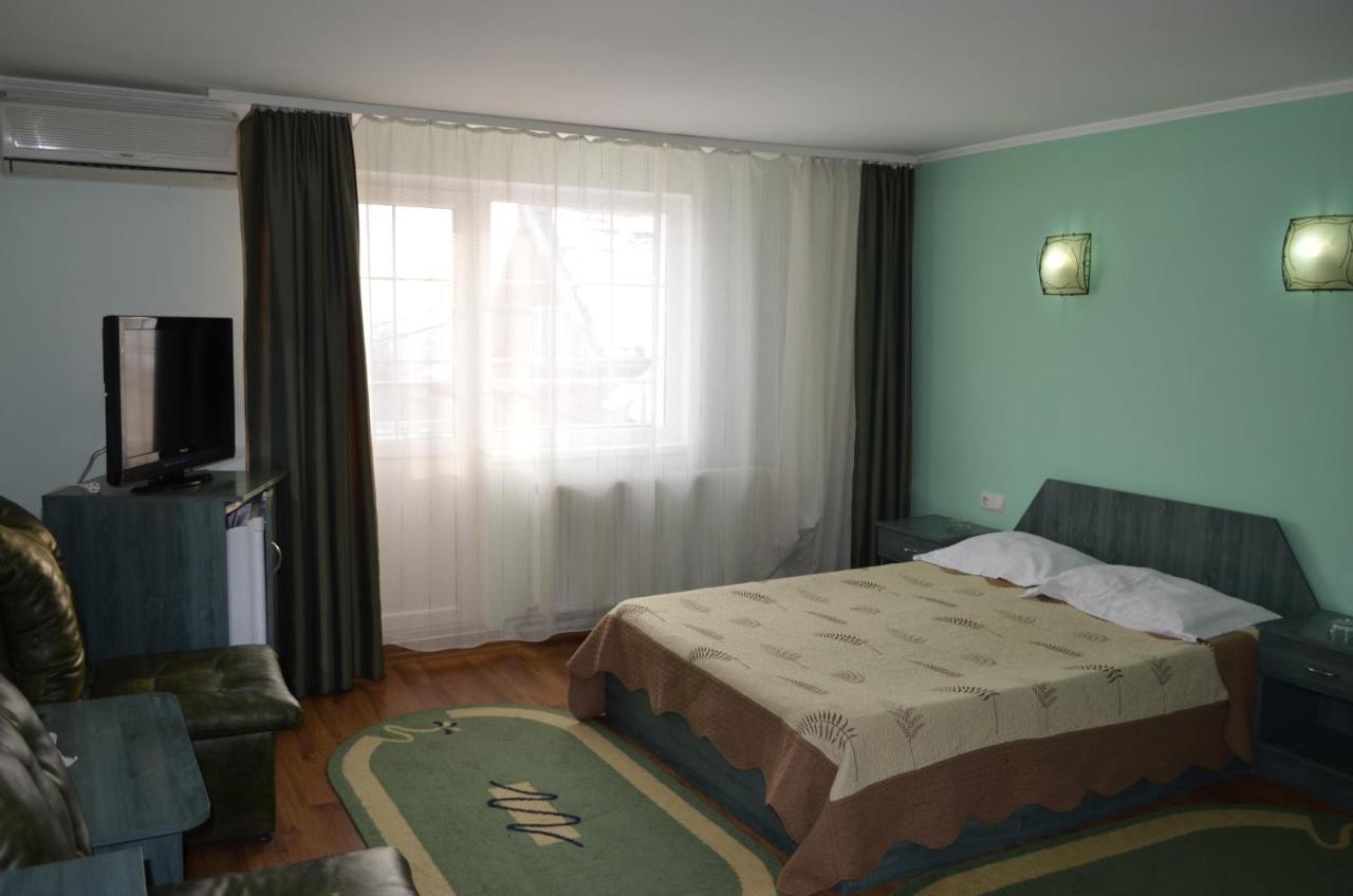 Casa Alba Hotel Râmnicu Vâlcea Buitenkant foto