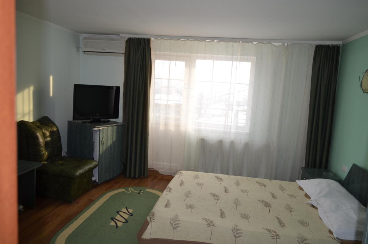 Casa Alba Hotel Râmnicu Vâlcea Buitenkant foto